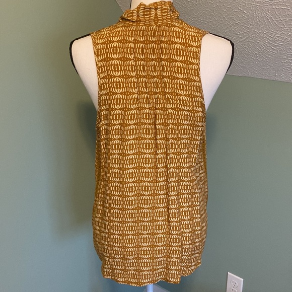 Willow & Clay Lattice Tie Neck Sleeveless Top - Picture 8 of 9